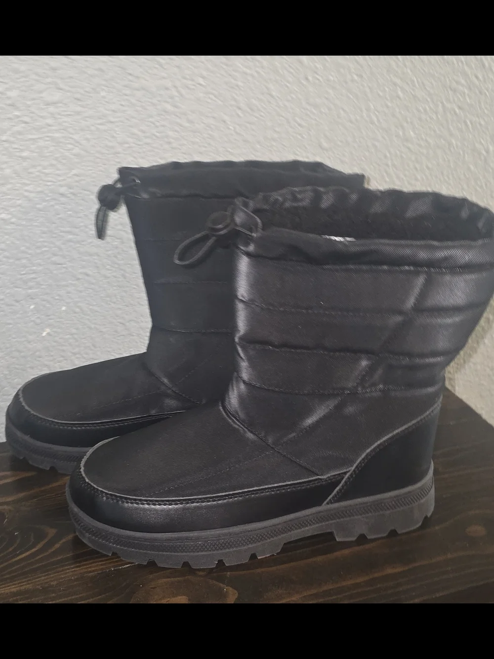 Women's Black Insulated Winter Boots